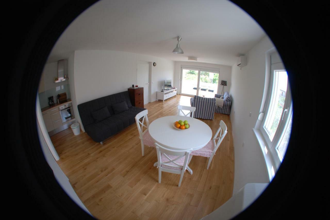 Apartments Babic Sukošan Buitenkant foto