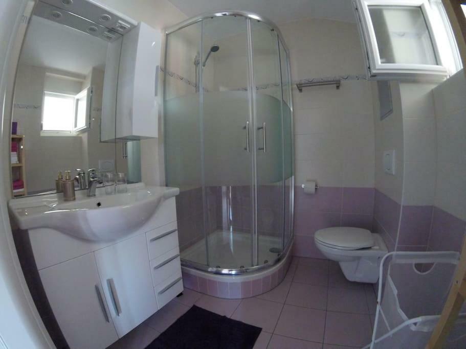 Apartments Babic Sukošan Buitenkant foto